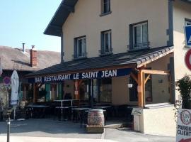 Le st jean 1, מלון זול בSaint-Jean-de-la-Porte