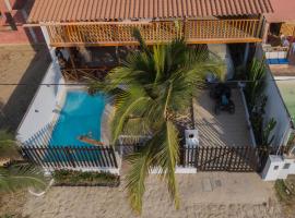 Salv lodge casa frente al mar, отель в городе Сорритос
