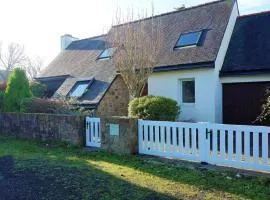 Villa avec jardin dans un quartier calme au centre de Perros-Guirec - Réf 934