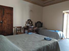 Locanda di Posta，Camarda的B&B