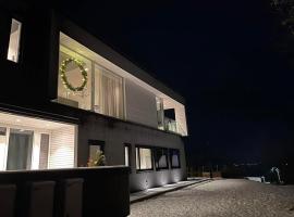 Villa Aurora View, khách sạn ở Tromsø