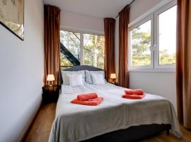Poddąbek Comfort I Apartamenty z tarasem na dachu, ogródkiem, basenem zewnętrznym i wewnętrznym, salą zabaw i animacjami, hotel v destinaci Poddąbie