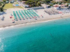 Residence Emmesse Trilocal 3 rooms, holiday rental in Mandaradoni