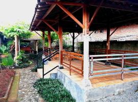 Semar88 Guest House, cottage di Balong