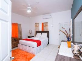 Suzette Guesthouse Accommodations, отель типа «постель и завтрак» в городе Сент-Мэри