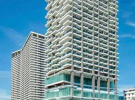 FLC SEA TOWER QUY NHƠN ban công, bồn tắm, hồ bơi có phí, sát biển