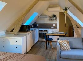 Appartement chaleureux - Clim réversible - Meublé A-Z, overnattingssted i Brive-la-Gaillarde