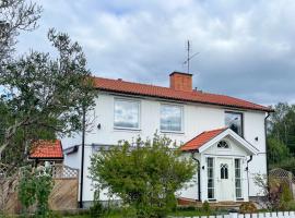 Villa Rosenfors, hotell i Rosenfors