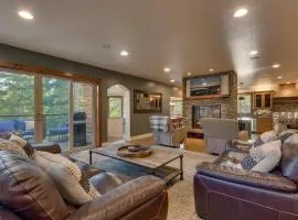 Tahoe Rim Retreat - Spacious 4BR with Pool Table and Private Hot Tub - Pet Friendly!
