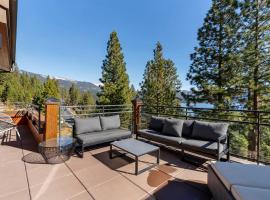 Appreciate this exclusive private penthouse located on Lake Tahoe, hotel in Crystal Bay