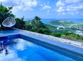 Vue exceptionnelle sur la mer, Appart 1 ch avec piscine privée、Saint Martinのプール付きホテル