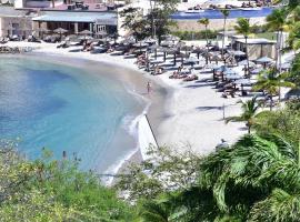 Beachfront Cozy Apt, ξενοδοχείο σε Νησίδα Γκρος