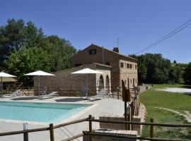 Agriturismo Forestale Luti, country house in Treia
