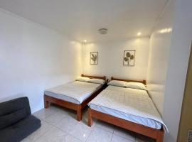 Nolina's Transient Rooms - Alaminos, Pangasinan, hotel v destinaci Alaminos