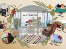 F1E DeOwl Beachfront Balcony Seaview karaoke condo, huoneisto kohteessa Tanjung Bungah