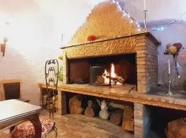 DIMORA IL CAMALEONTE country apartments with pool