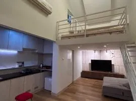 Anya' House