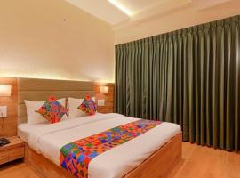 FabHotel Pratham Inn, hotel in Chinhat