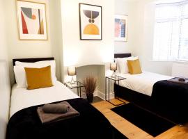 7 Persons Comfortable Guest House, hostal o pensión en Watford