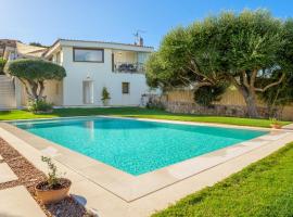 VILLA LA MARINA 5&1, Emma Villas，位于切尔沃港的酒店