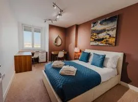 Marina with a view / 2 bd flat