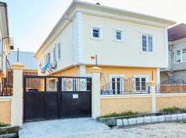 Mainstream Shortlet Apartments, apartment in Gbogije