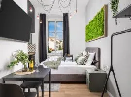 Apartments & rooms ONE WORLD
