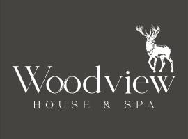 Woodview House, hotel em Elgin