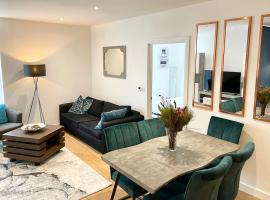 Urban Gateway Spacious Apartment with free parking, hotel cerca de Bracknell Forest Council, Bracknell