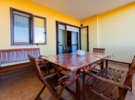 Charming Ortona Apartment - Private Parking!, hotel di Miglianico