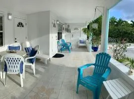 SUITE 2, BLUE PAVILION - Steps to BEACH