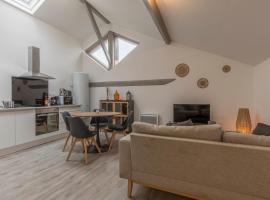 ATYPIQUE - 2 chambres avec salles de bains, cuisine équipée, parking gratuit, Hotel in Castelsarrasin