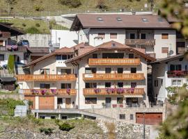 Apartments Soval, hotel near St. Christina-Monte Pana, Santa Cristina in Val Gardena