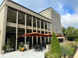 Meeting House: Falls Church şehrinde bir otel