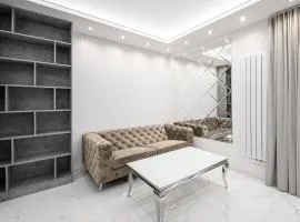 Bielany Luxury Apartment by BookingHost