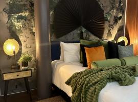 Suite4SerenityRWY Luxury Apartment with Sea view with free parking, ξενοδοχείο στο Πλίμουθ