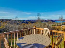 Byrdstown Apartment Less Than 4 Mi to Dale Hollow Lake!, hotel v destinaci Frogue