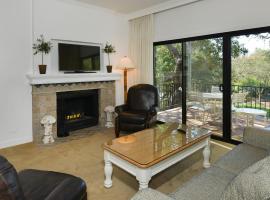 Charming 2 bd Condo at Silverado, villa em Napa