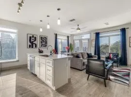 Radiant condo on the Riverwalk 1325