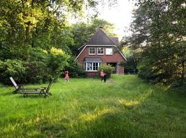 Ferienwohnung Westerheide, hotel v destinaci Nebel
