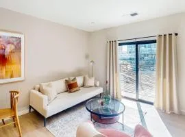 Life of the Party, Unit #418