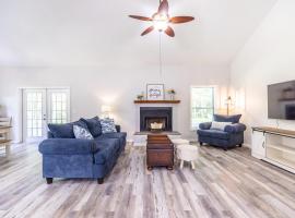 Relaxing Modern Farmhouse in Jupiter Farms. Family-and Dog-friendly!, Hotel mit Parkplatz in Jupiter