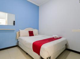 RedDoorz @ Garden Boulevard Citra Raya Tangerang, hôtel avec parking à Tangerang