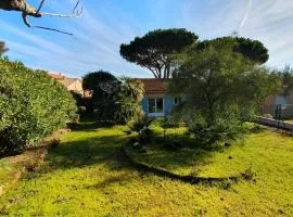 Maison Rénovée avec Jardin, Proche Plages des Issambres, Clim & Internet, Animaux Acceptés - FR-1-768-2