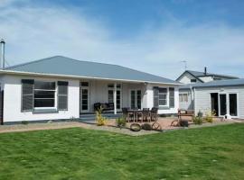 Ashburton Family Home, hotel en Ashburton