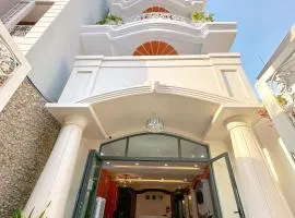 Milan Homestay - Milanesa Hotel and Apartment
