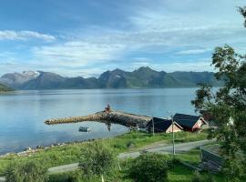 Kaldfarnes에 위치한 저가 호텔 Leilighet i rorbu på Kaldfarnes - Yttersia Senja