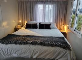 Queen Street Holiday Park, hotel dengan parkir di Richmond