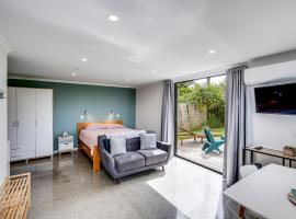 Modern Studio near Clive River