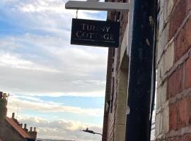Tunny Cottage in Old Town Scarborough, villa in Scarborough